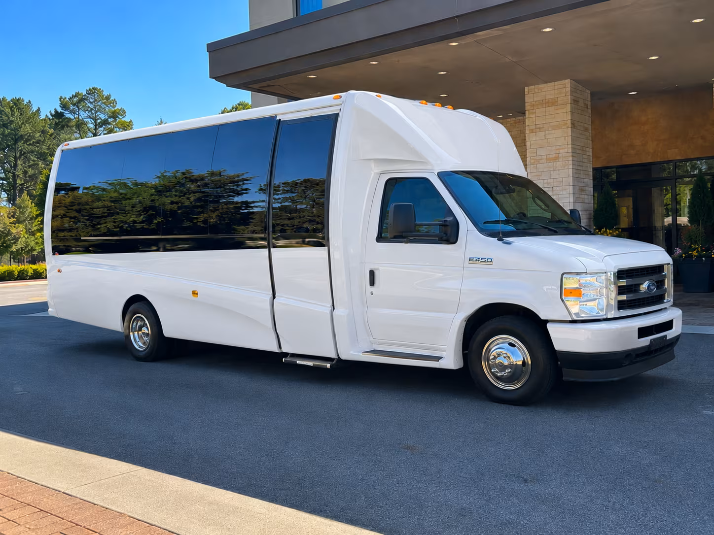 Paradise Corporate Event Transportation