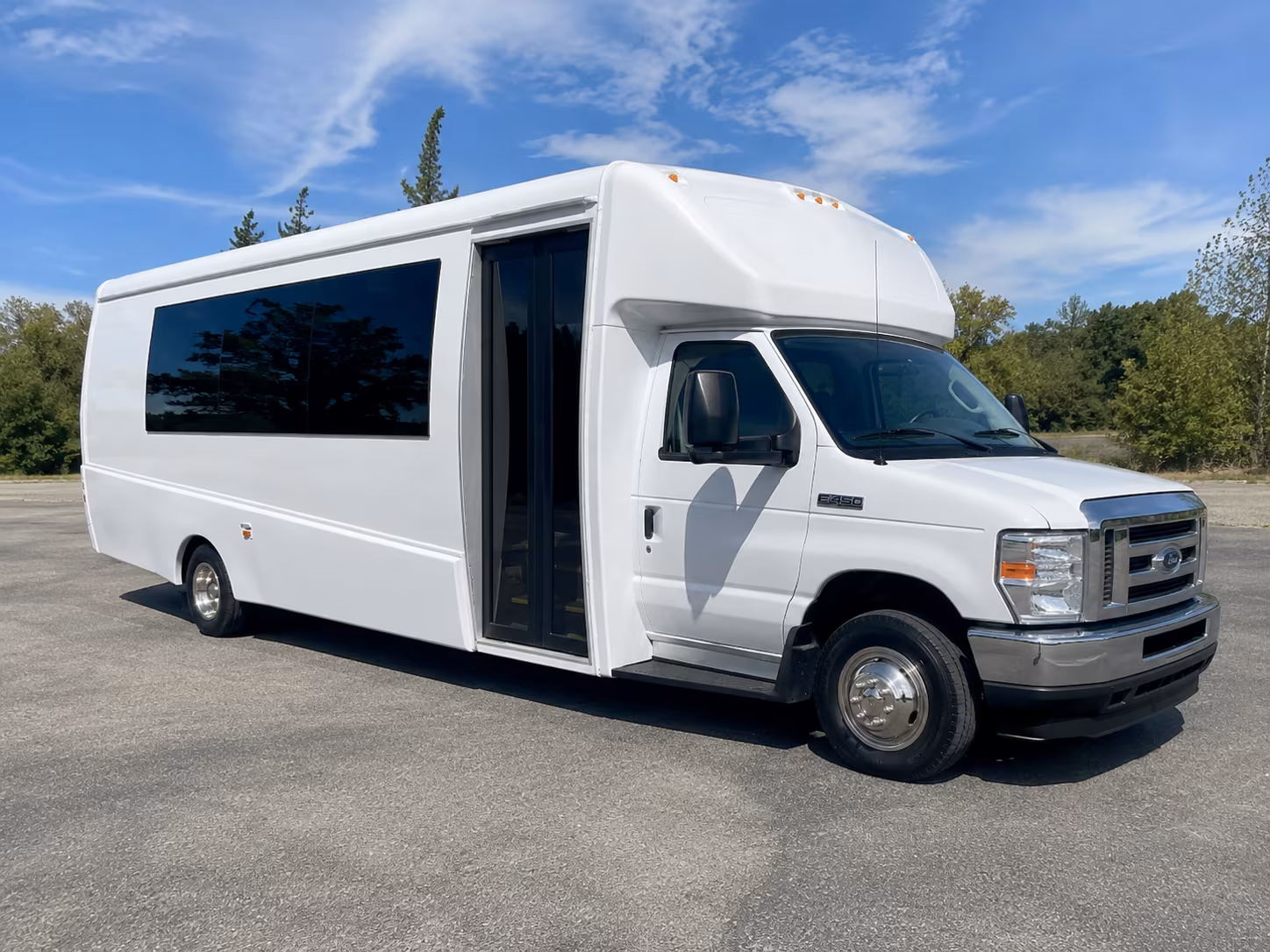 Rancho Cucamonga Winery Tour & Pub Crawl Transportation