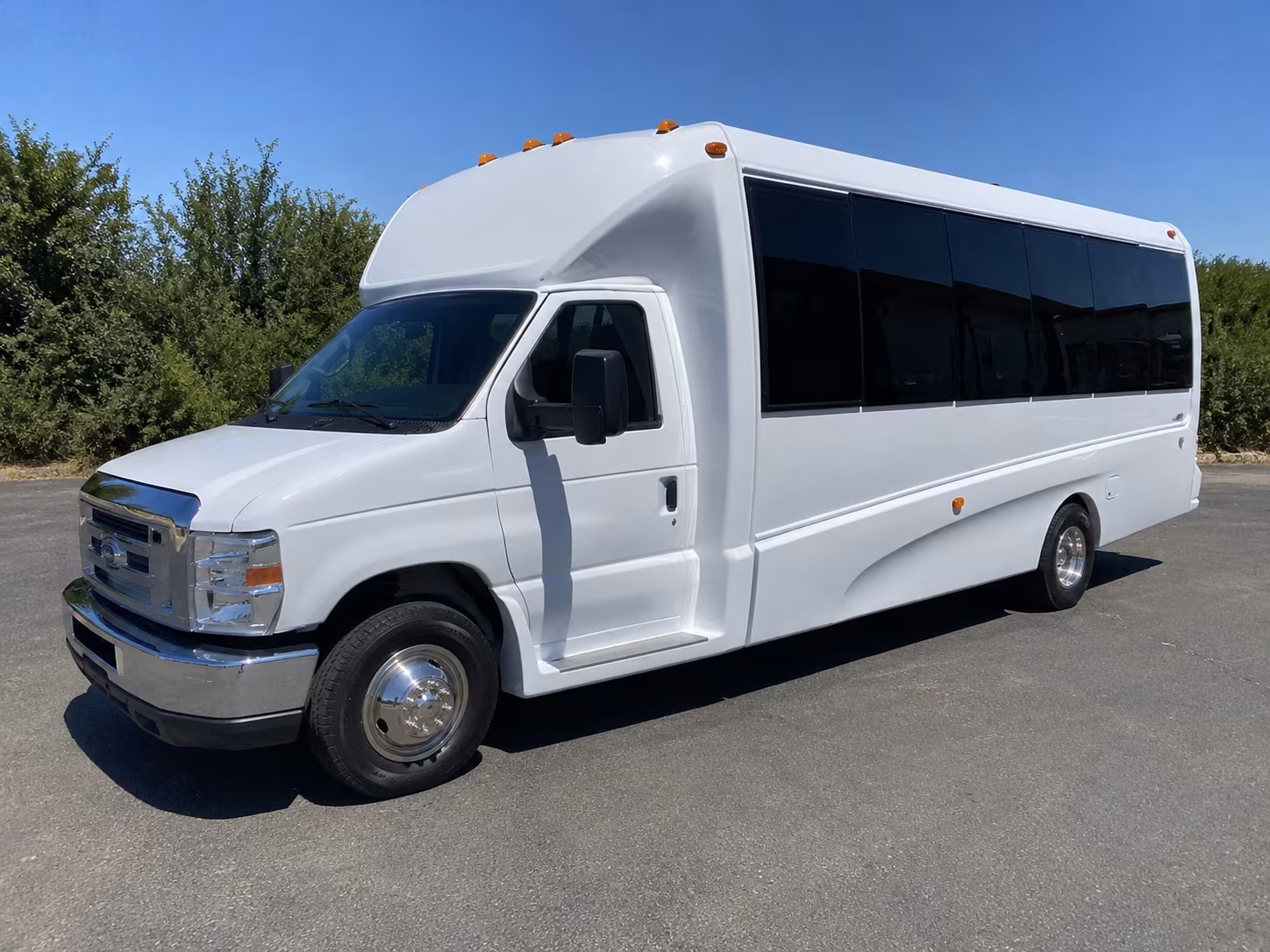 Victorville Birthday, Sweet 16, & Quinceañera Party Bus Rentals