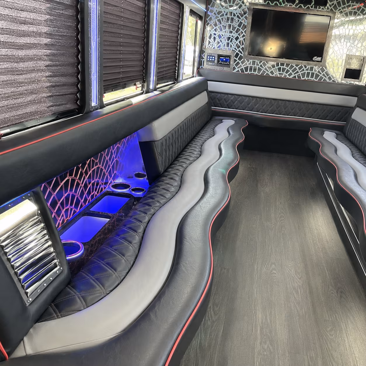 Victorville Winery Tour & Pub Crawl Transportation